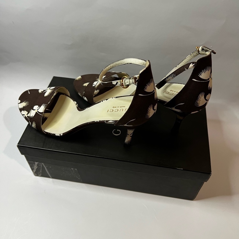 GUCCI Floral Printed Brown Ankle Stiletto Heels Sandals Size 7 - Picture 4 of 7